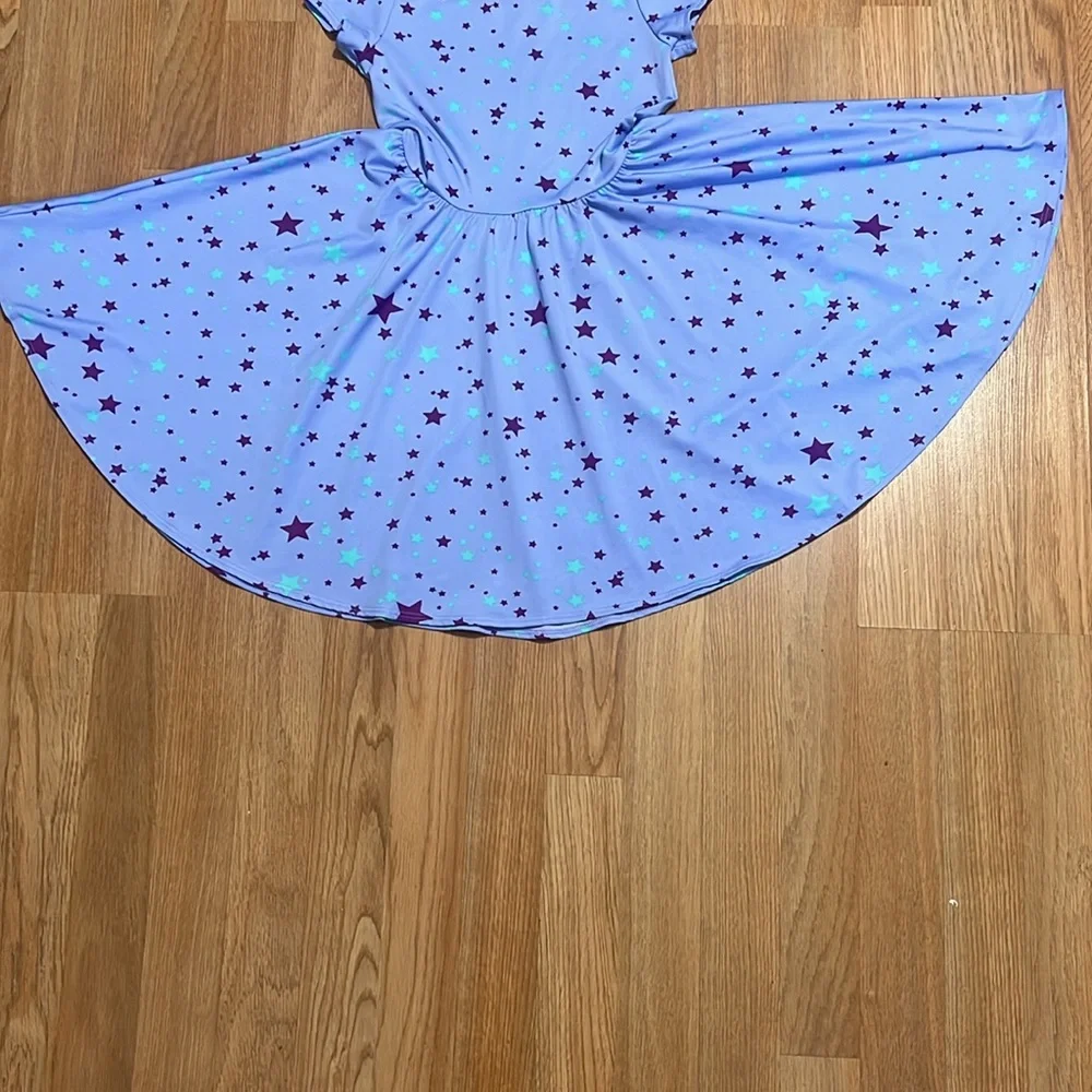 Star dresses - Picture 11 of 13